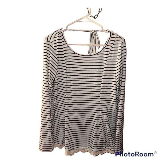 𝅺Xhiliration Scoopneck Lace Long-Sleeve Striped Top with Low-Back Tie - Picture 1 of 6